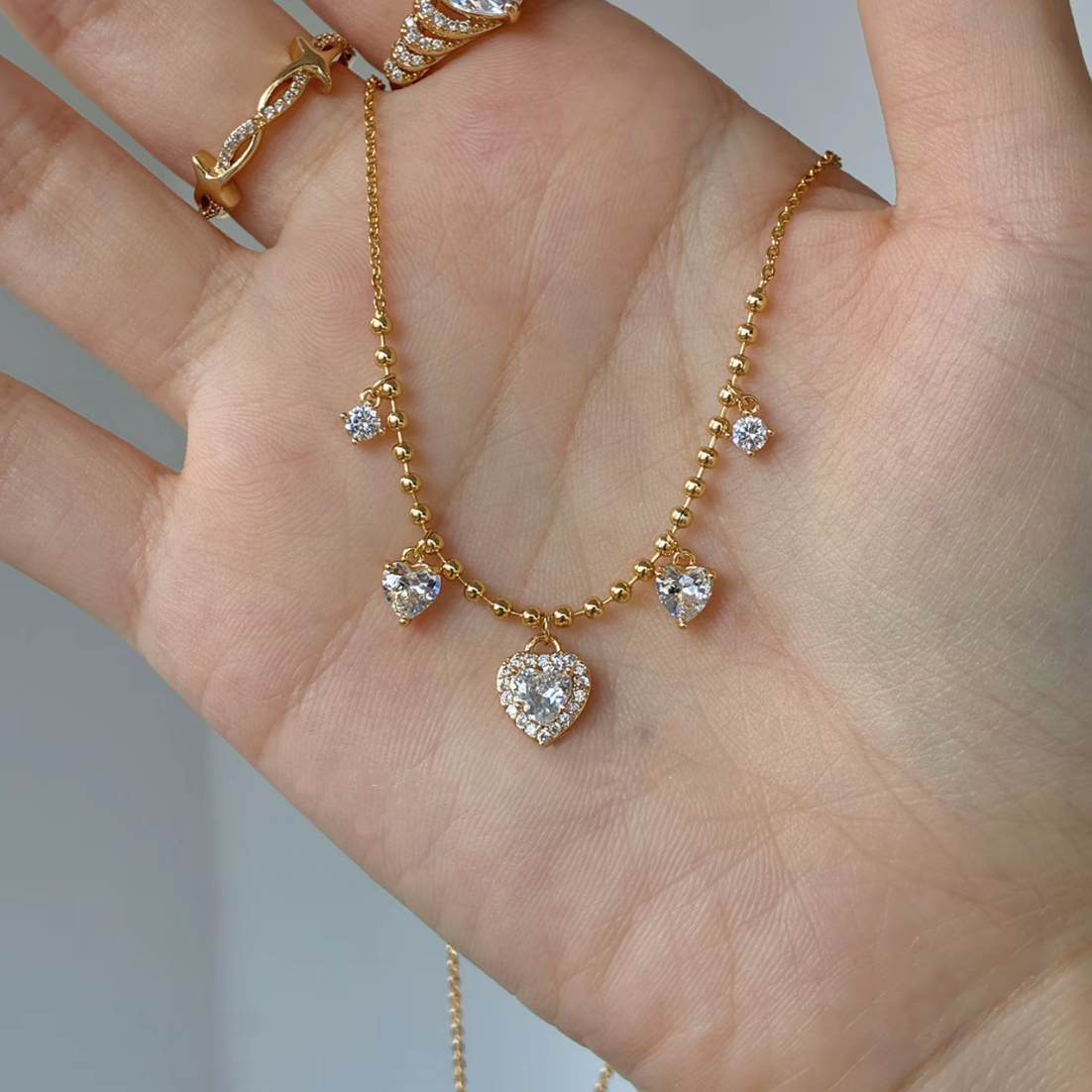 Heart-Shaped Diamond High-Gloss Tassel Necklace