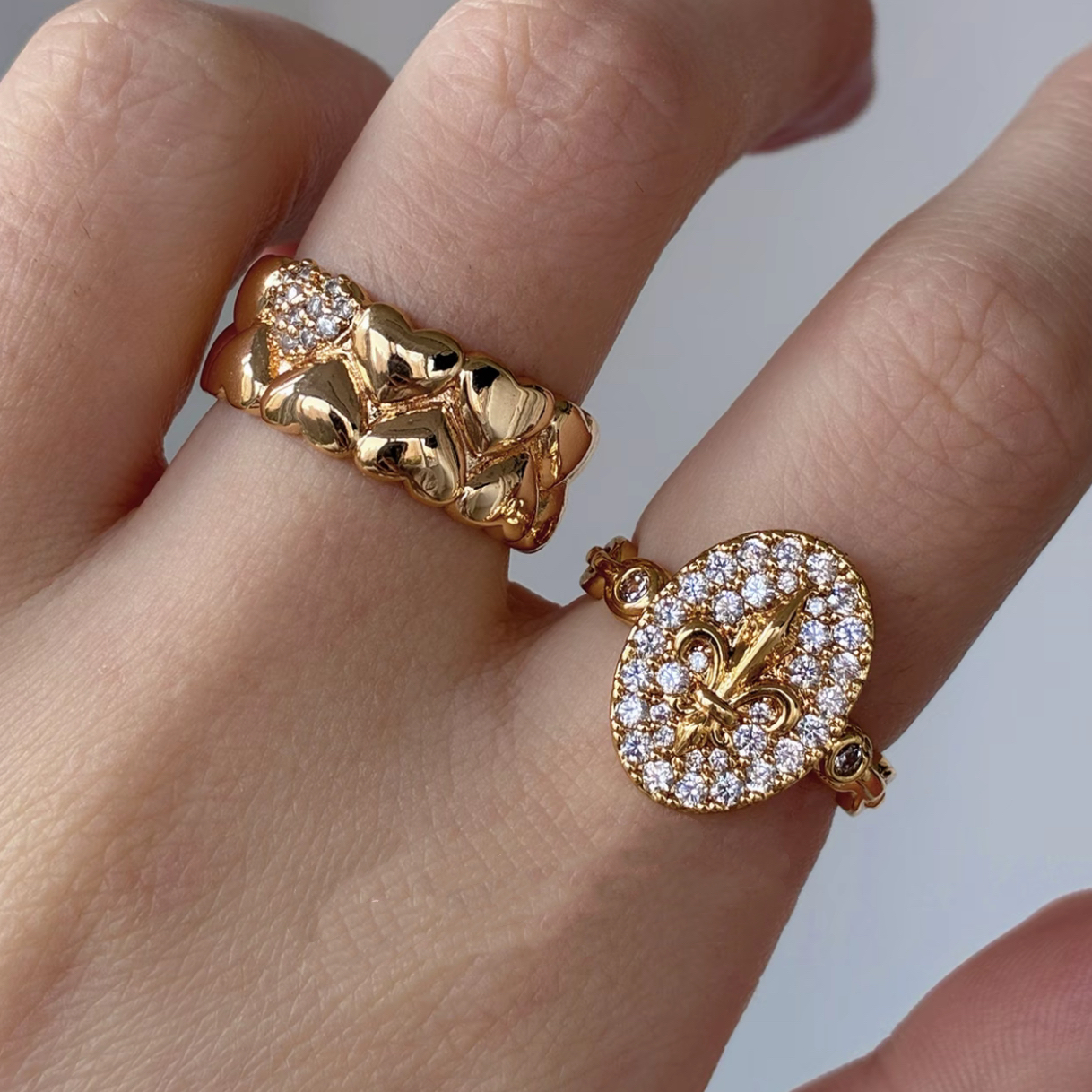 Rhinestone-Set Iris Relief Ring Two-Piece Set