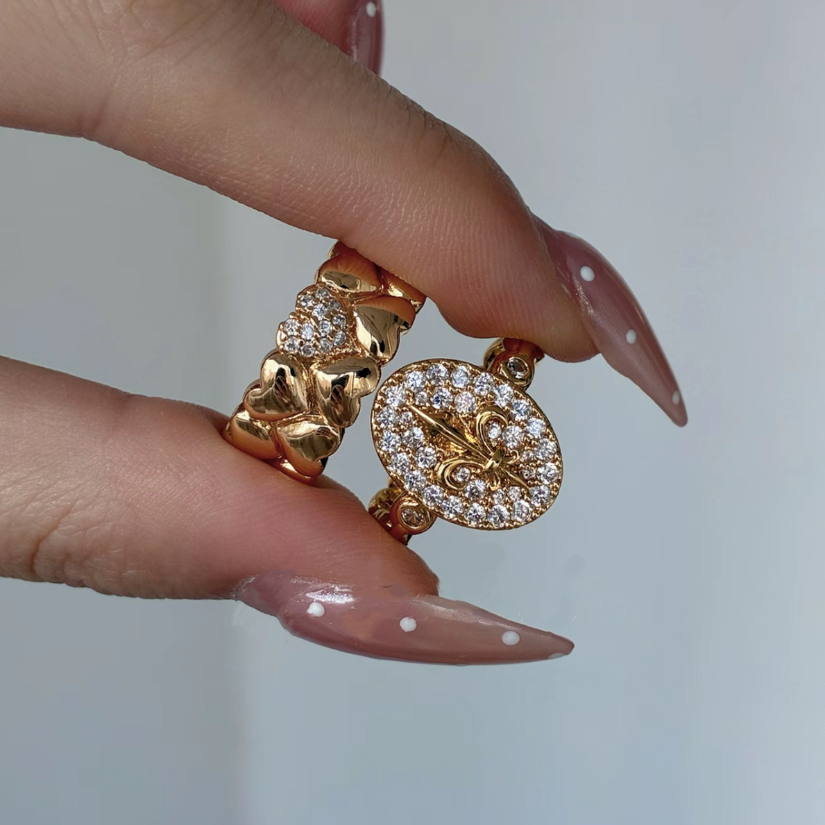 Rhinestone-Set Iris Relief Ring Two-Piece Set