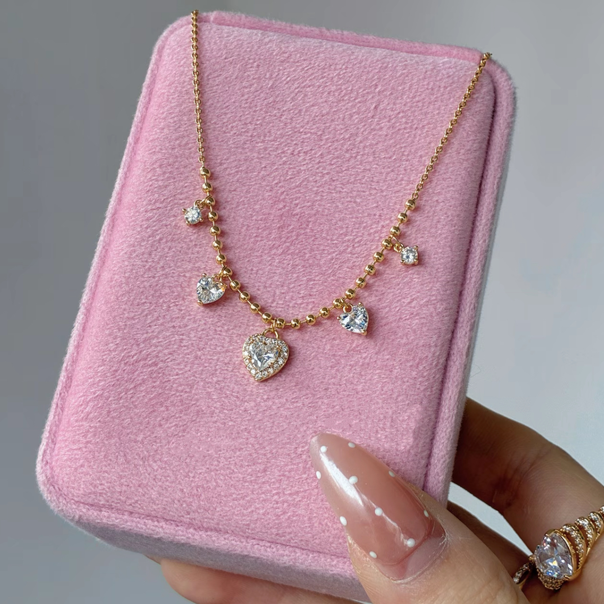 Heart-Shaped Diamond High-Gloss Tassel Necklace