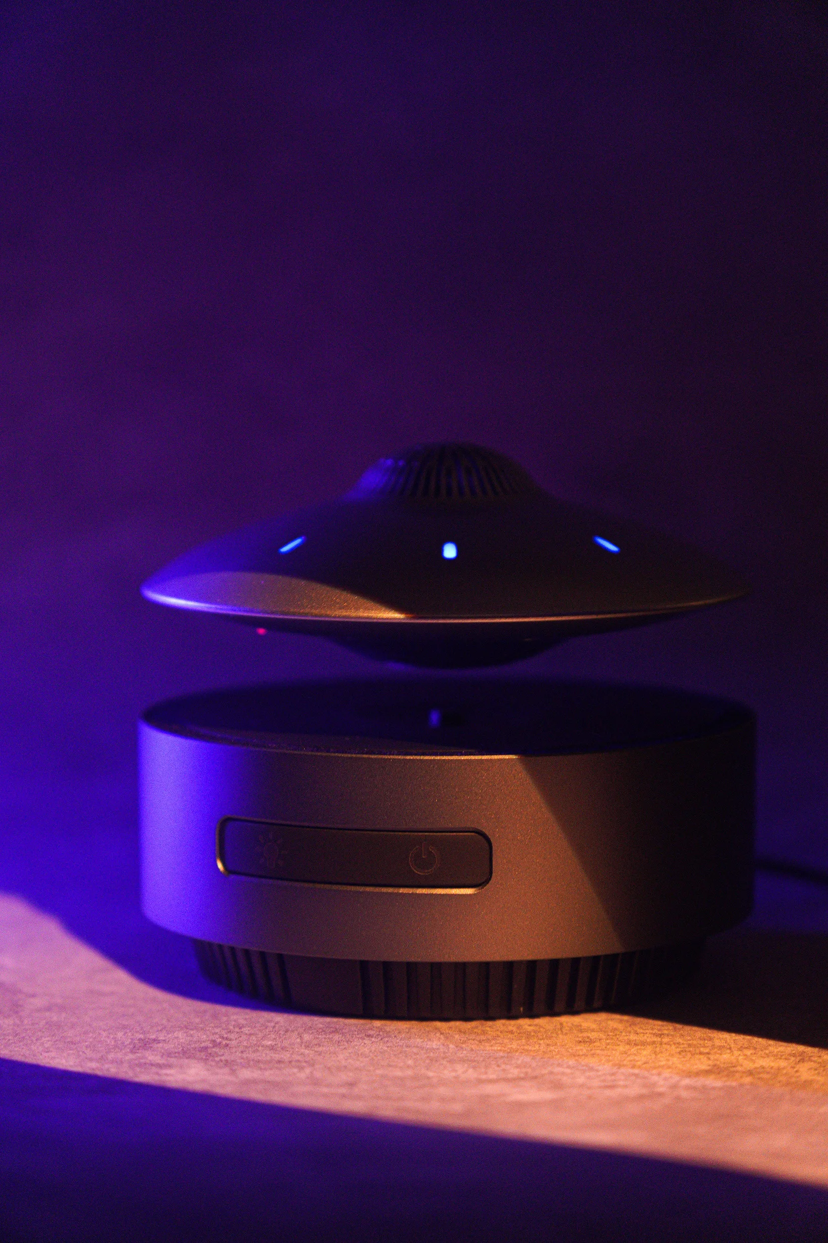 SIGOR Portable Audio Player Automatic Lifting Floating UFO Bluetooth Speaker