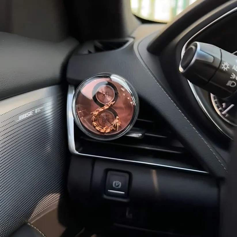 SIGOR Dynamic Dragon Car Aromatherapy Car High-end Perfume Fragrance Air Vent Ornaments
