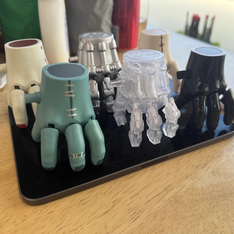 SIGOR FREE SHIPPING Wednesday's Thing Mechanical Walking Hand Mystery Box